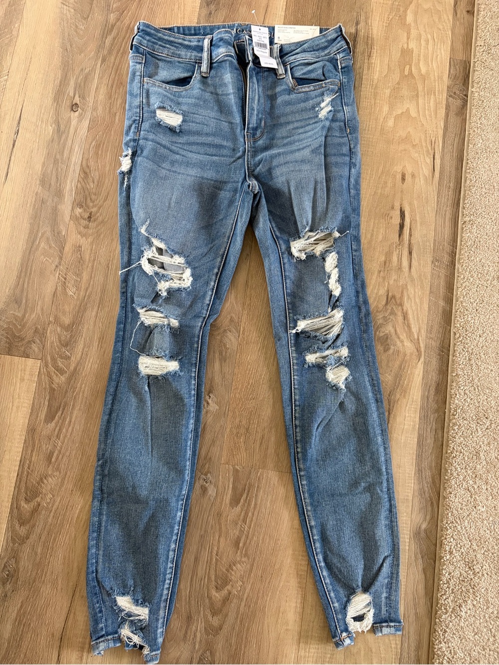 NWT American Eagle Next Level Stretch High-Waisted Distressed Jegging 8 (29)